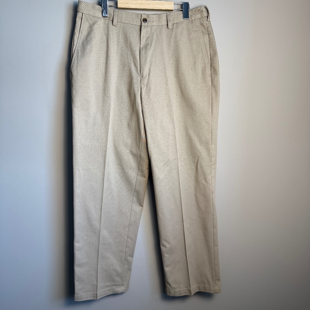 Haggar Mens Chino Casual Dress Pant Beige/Tan Size Tag: 36x30 Flat Front Trouser